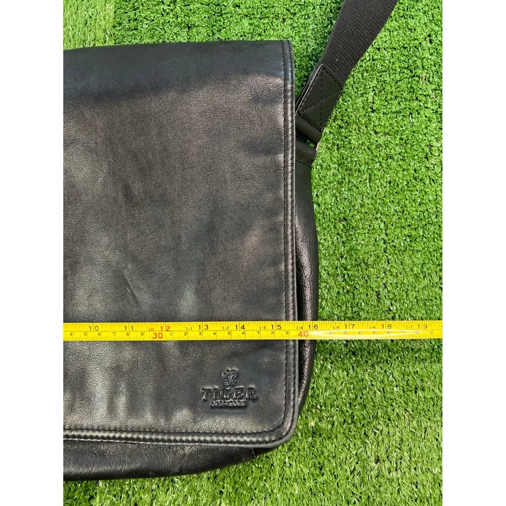 Tiger of‎ Sweden Black Leather Messenger Bag Shoulder Bag Work Travel